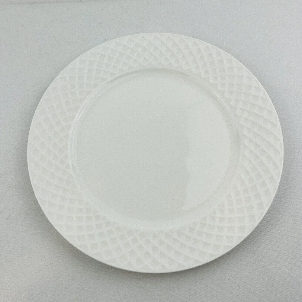 Mikasa‎ Trellis White Salad Plate 9